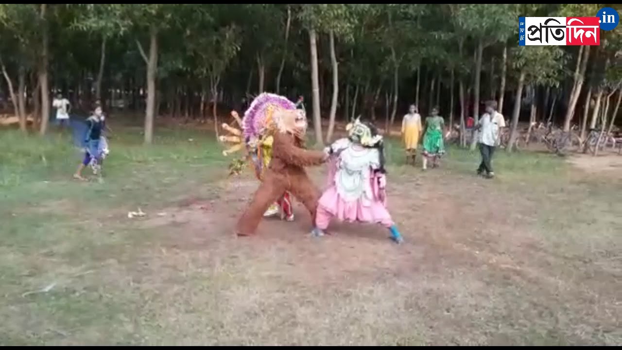Purulia girl the flag bearer of Chhau dance this Durga Puja