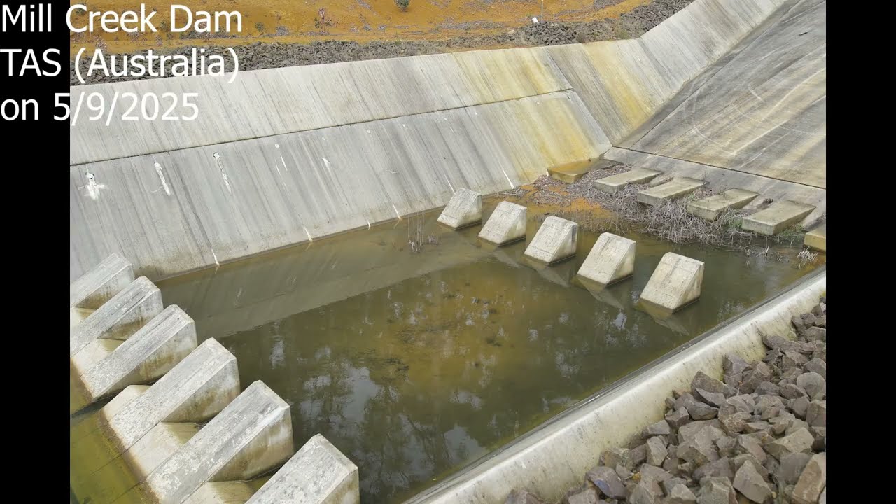 The Low Froude Number (LFN) hydraulic jump stilling basin and its operation