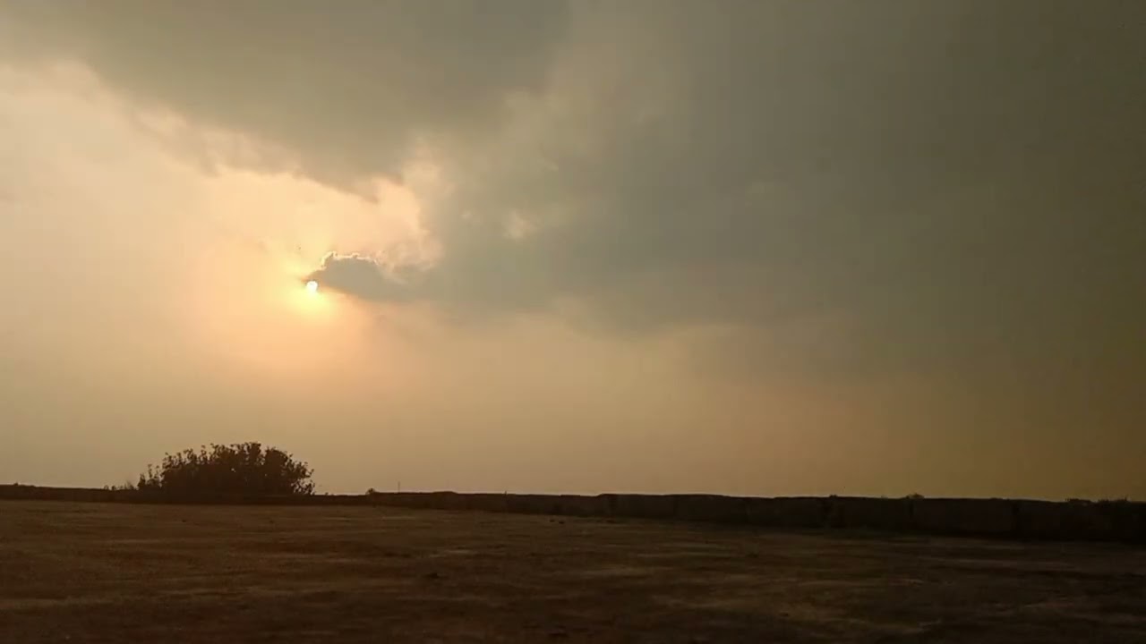 cloud ☁️ crossing the sun 