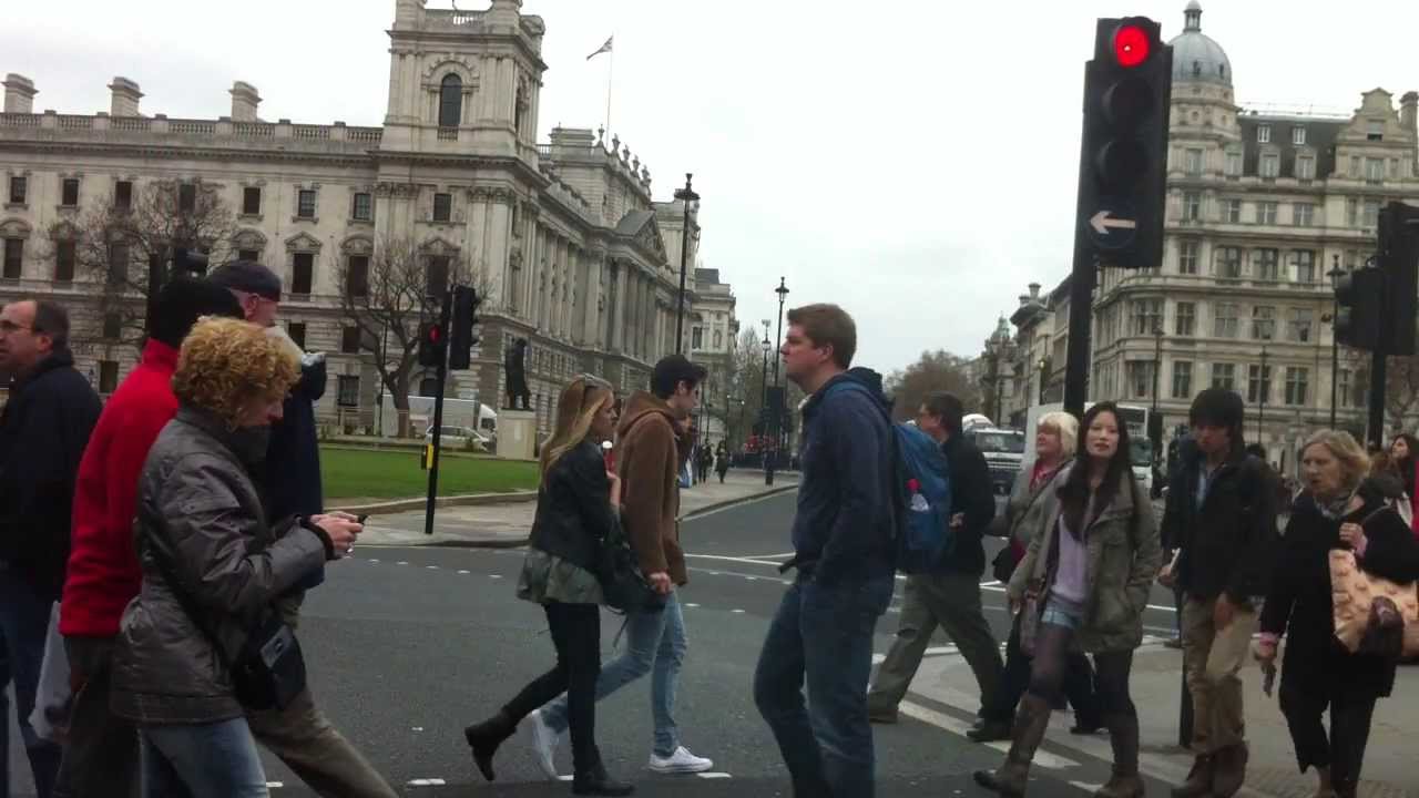 London streets (4.)- Lambeth Road - Parliament square - Buckingham palace - Hyde Park coner