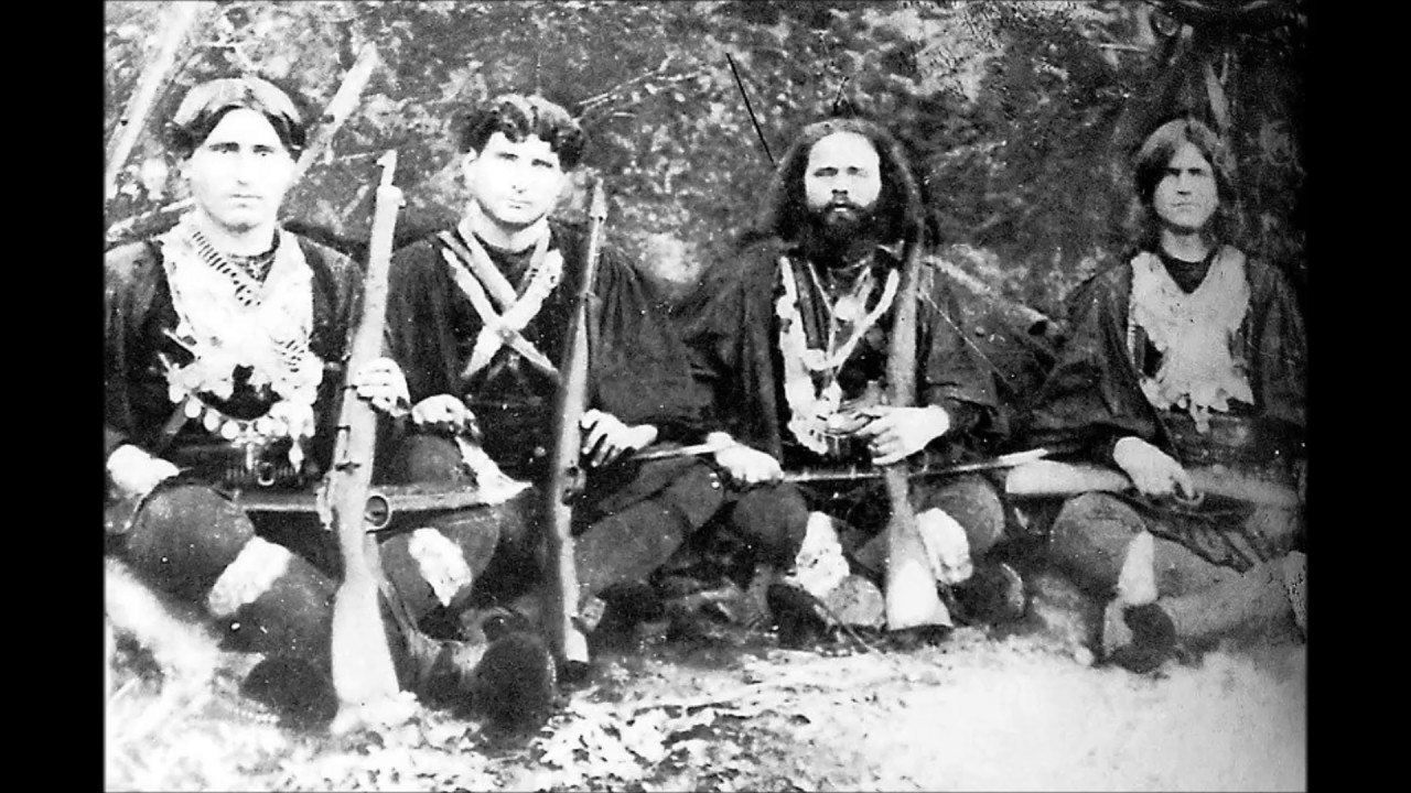 Ο ΒΑΣΙΛΕΥΣ ΤΩΝ ΟΡΕΩΝ - Στίχοι/Μουσική: Σώτος Τζιώρος - Ενορχήστρωση/Ερμηνεία: Κώστας Ζούνζουρας