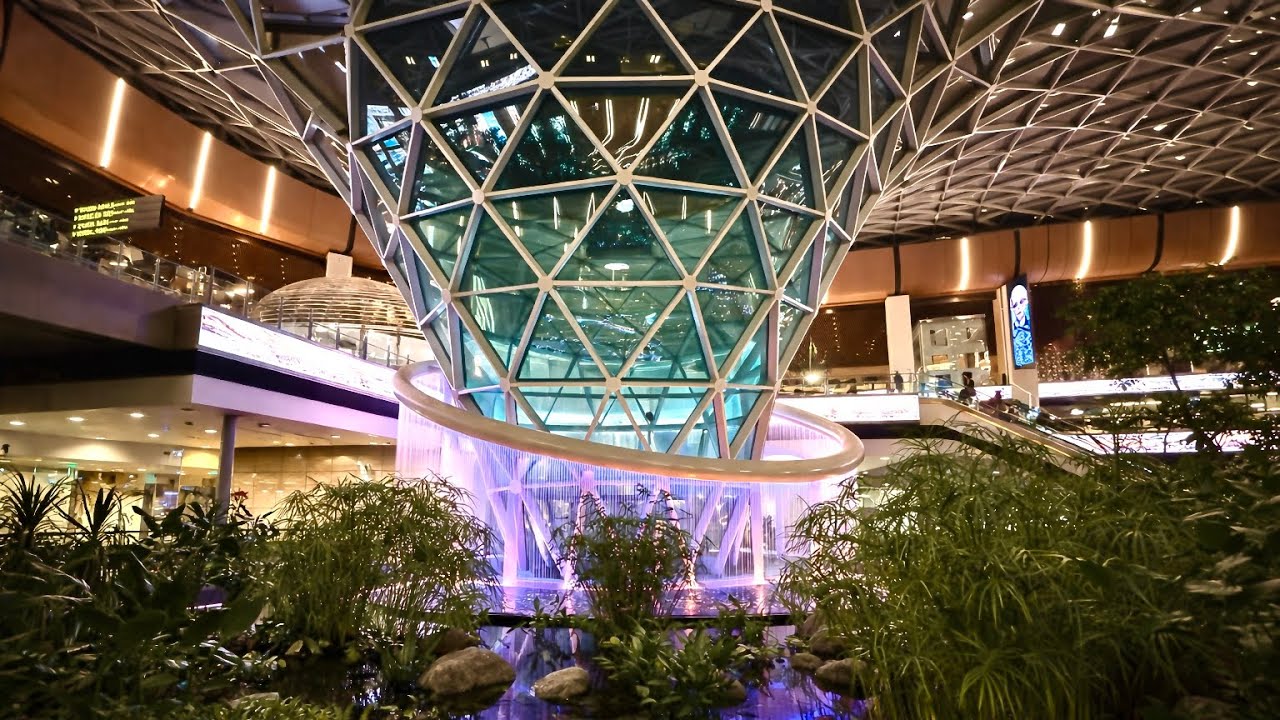 Самый потрясающий аэропорт в мире — Hamad International Airport (Катар)