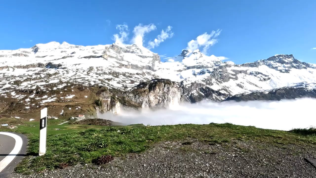 SWISS ROAD TRIP 🏔️  Driving the Epic Klausen Pass in Snow & Fog (Zurich to Altdorf)