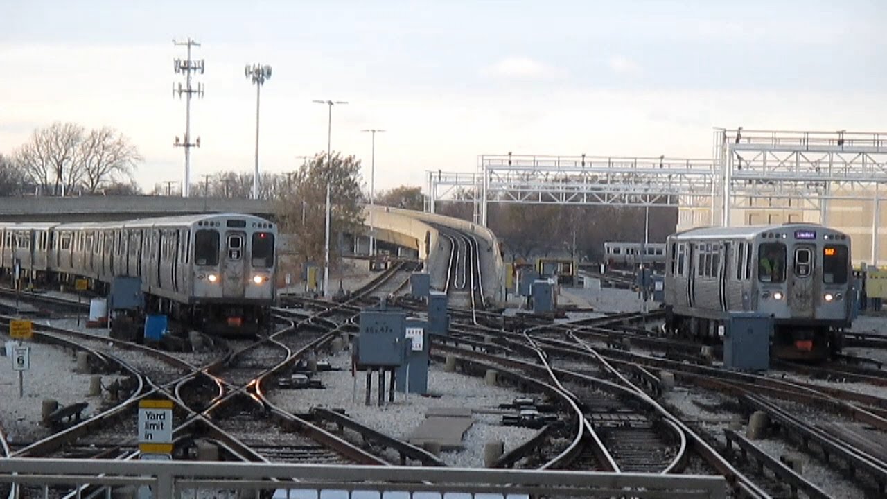 Chicago Transit Authority 'L' Trains in Action - December 2016