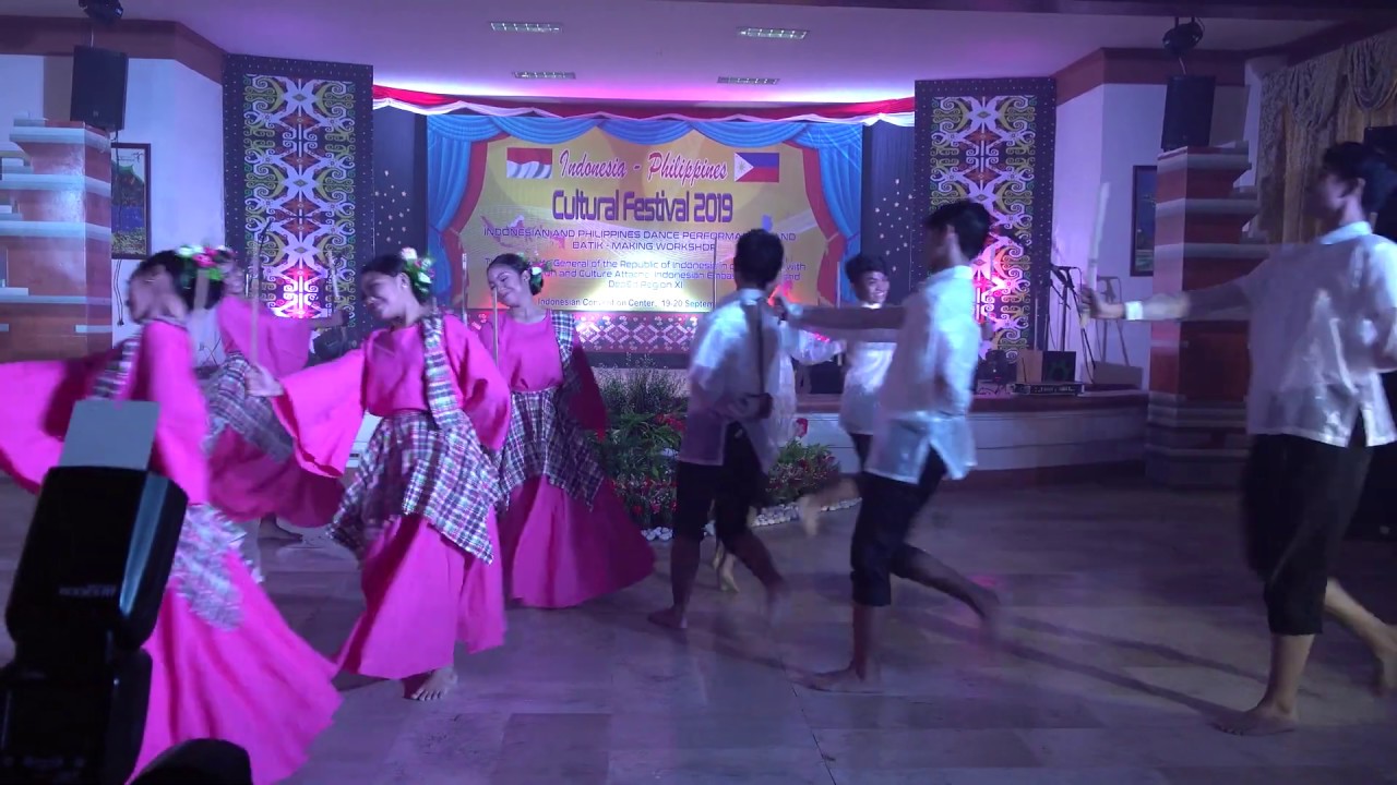 Sakuting Folk Dance - Davao City National High School (Indonesia-Philippines Cultural Festival)