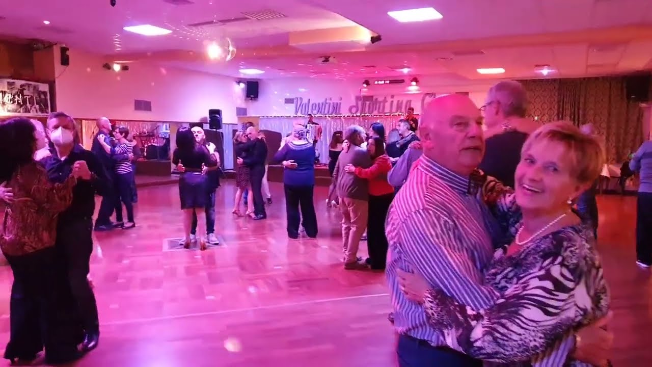 SALA DA BALLO ROMA CASTELLI ROMANI VALENTINI SPORTING CLUB