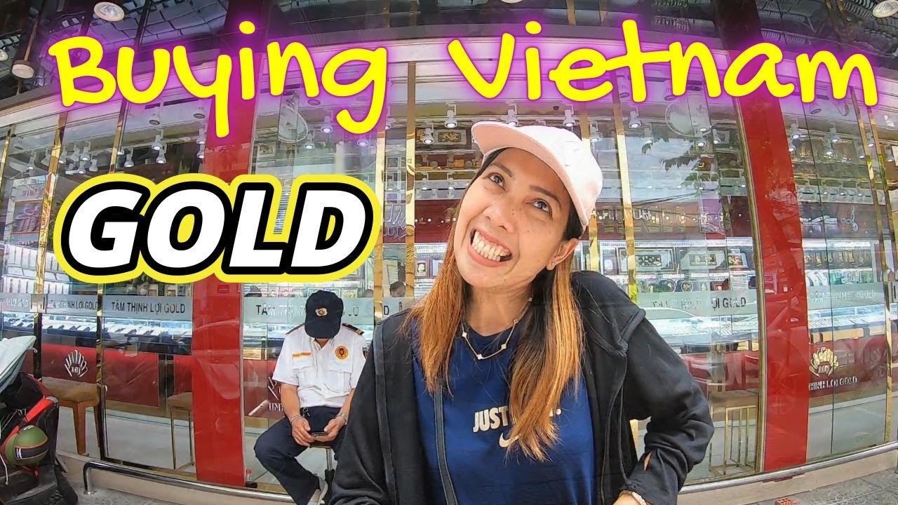 Buying her Gold in Da Nang Vietnam😜