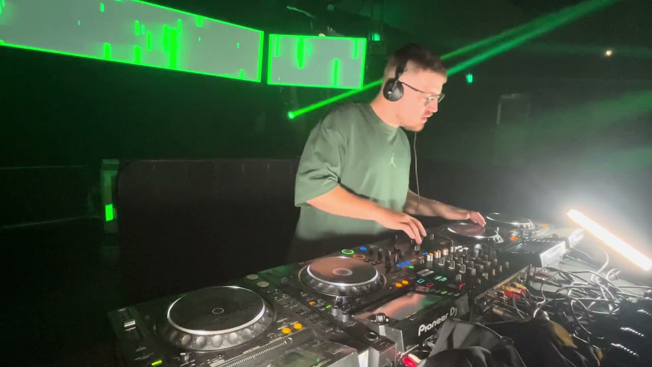 Frazão - Deep Noel Araxá