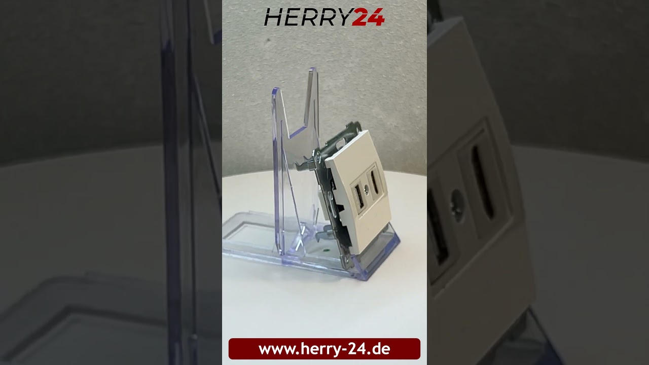 360&deg; Ansicht vom USB und HDMI Steckdosen Einsatz aus der CANDELA Schalterserie von Mutlusan