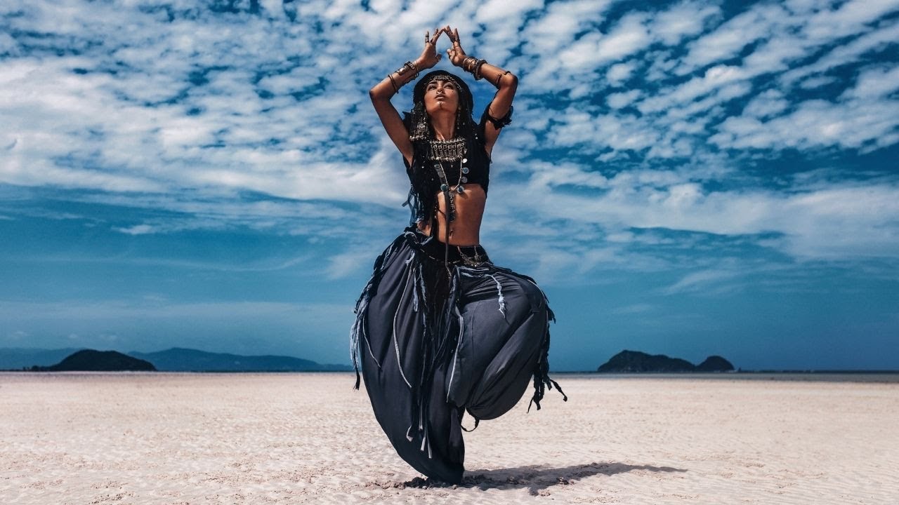 Cafe De Anatolia &bull; 24/7 Live Radio &bull; Oriental Ethnic Deep House | Organic House | Chill-Out Lounge