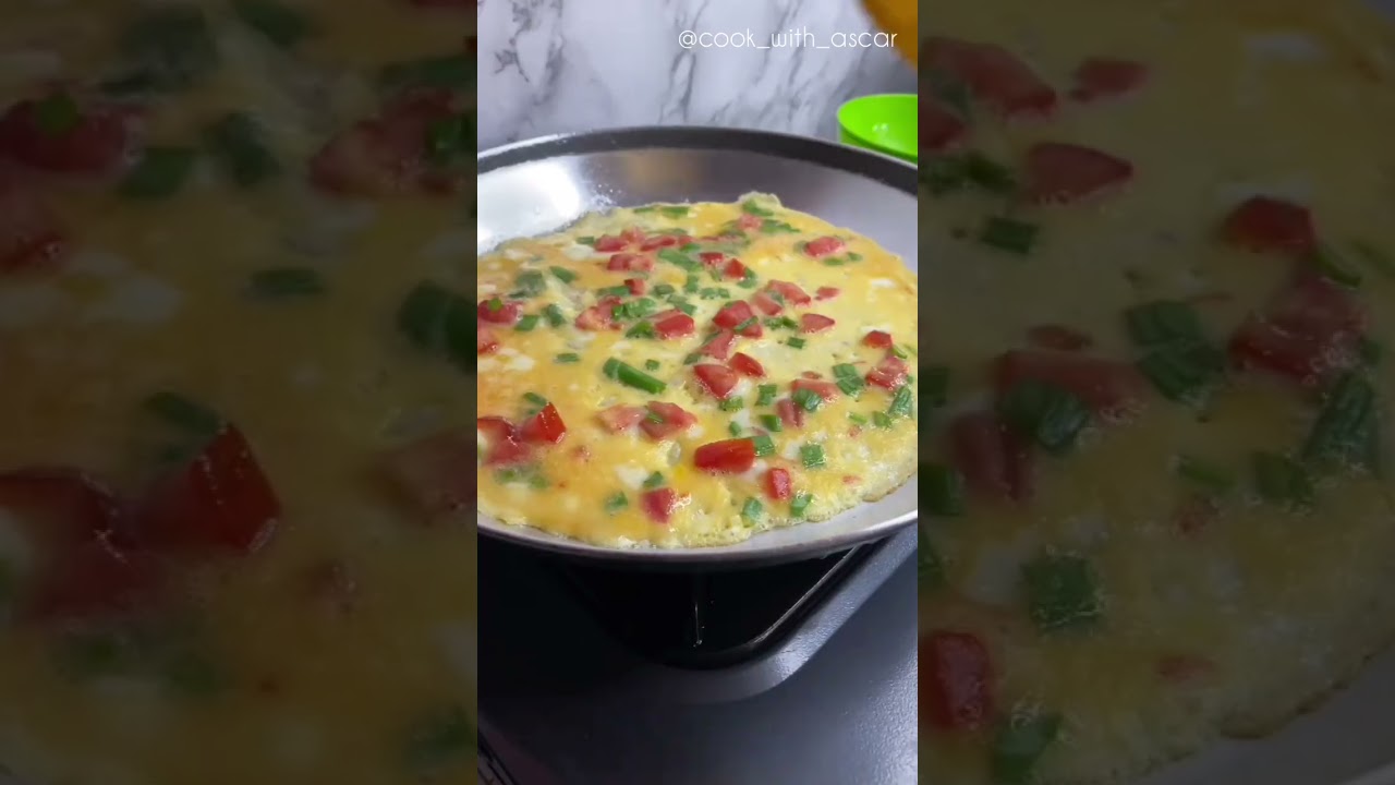 chapati rolex recipe/Ugandan rolex recipe #shortsviral #shortsfeed #shorts #viralvideo #subscribe