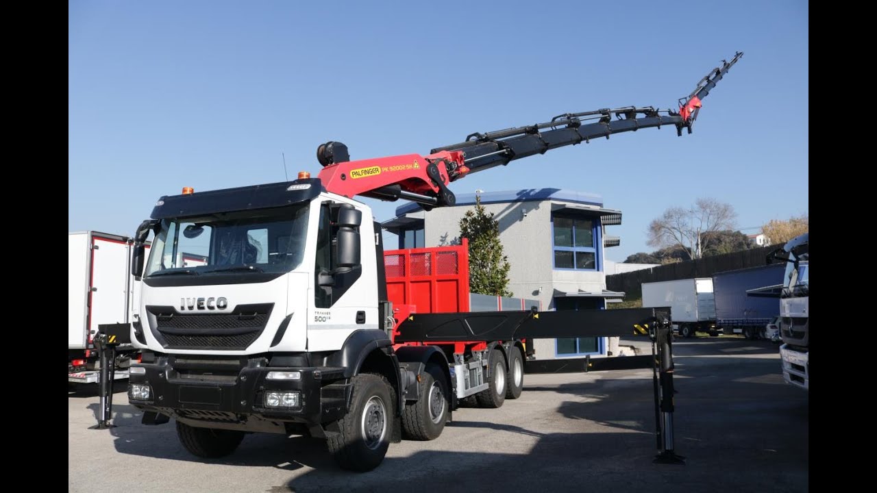 IVECO TRAKKER 500 8X4 EURO 6 CON PALFINGER PK 92002 SH