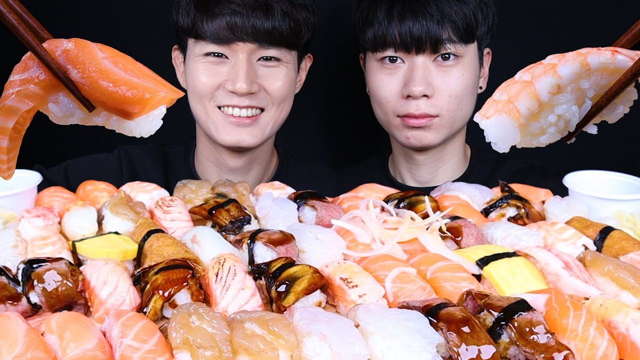 여러가지 초밥 모둠초밥 연어초밥 먹방ASMR MUKBANG SALMON SUSHI & SHRIMP SUSHI 鮭寿司 えび寿司 eating sounds