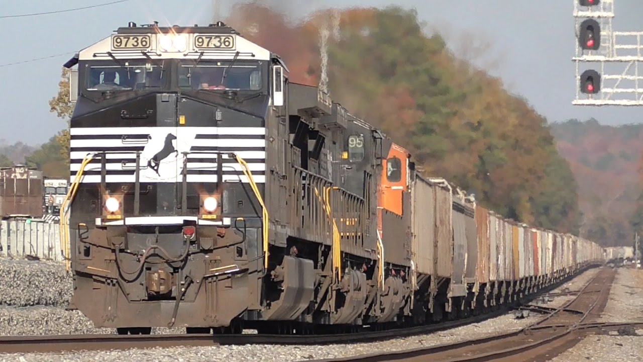 [4D] Nonstop CSX and Norfolk Southern Rail Action, Birmingham & Irondale, AL, 11/25/2016 ©mbmars01