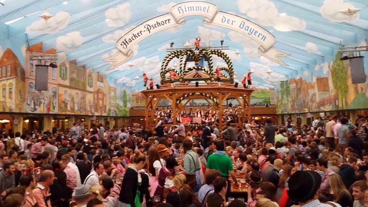 Oktoberfest at 11am    Bayern des samma mia