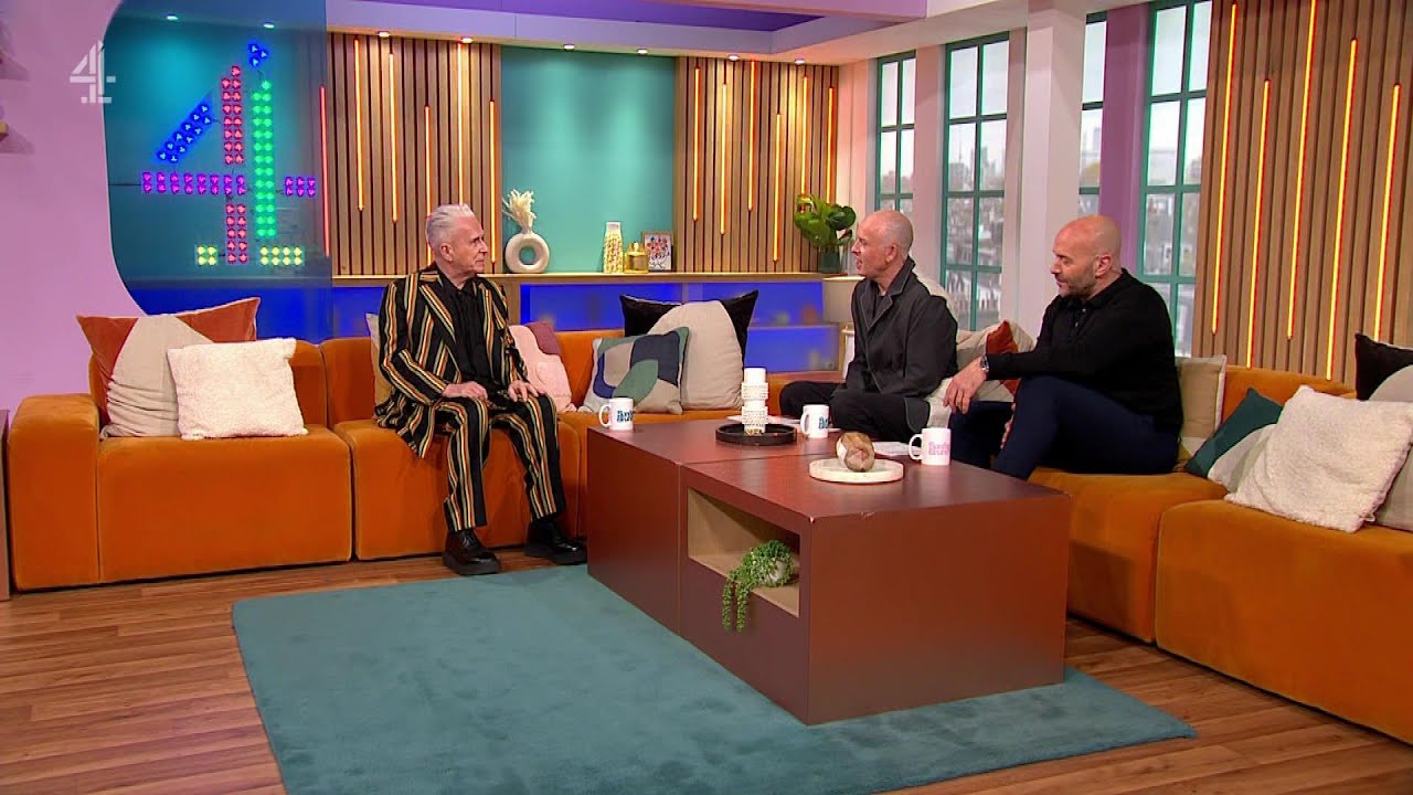 HOLLY JOHNSON ANNOUNCES SOLO TOUR ON SUNDAY BRUNCH [24-09-2023]