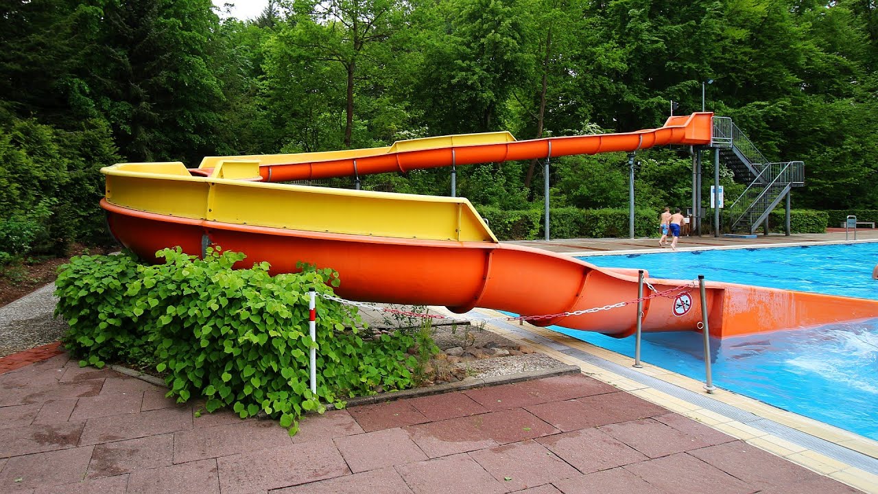 offene Riesenrutsche :: Freibadrutsche | Waldbad Bienenbüttel