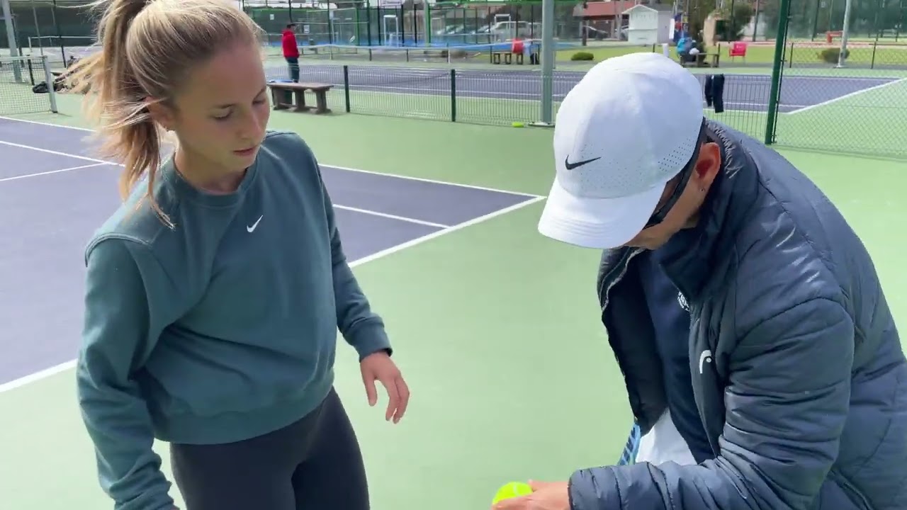 The interview with Elena Mollá, player of JC Ferrero Tennis Academy.