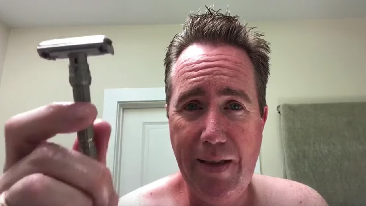 Is This Gillette Razor Better than a Vintage Fatboy?!