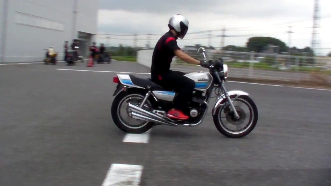 YAMAHA XJ400D 1708161041 s