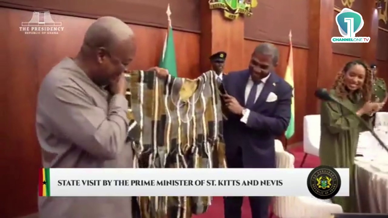 President Mahama presents Fugu to Saint Kitts and Nevis PM, Terrance Michael Drew