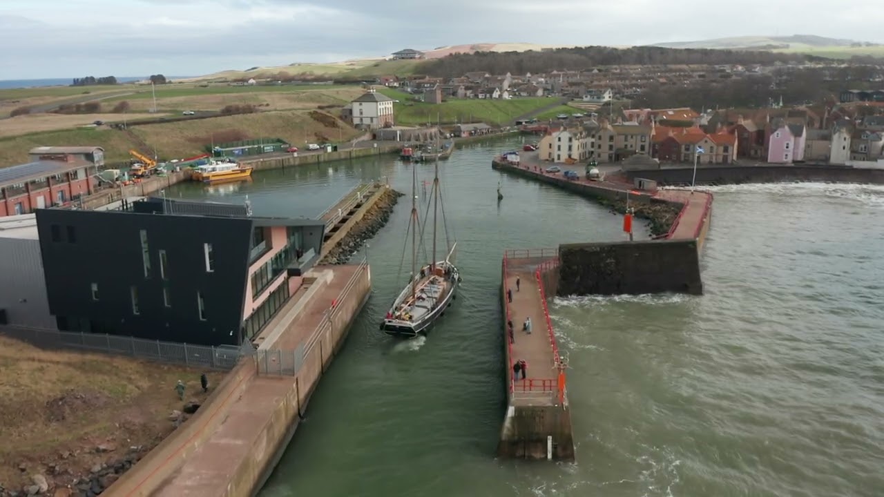 A scary entry into Eyemouth Harbour 17 March '25.