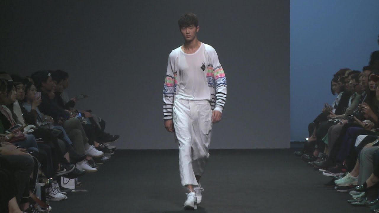 MUNSOO KWON S/S16 COLLECTION RUNWAY VIDEO