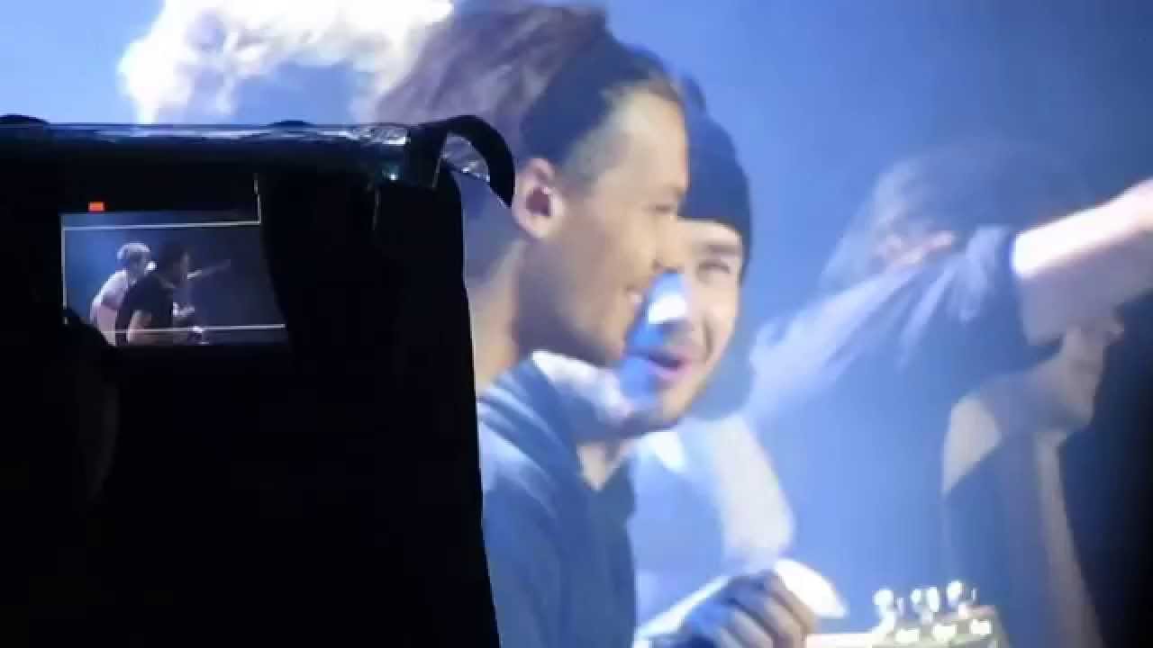 Little Things ~ One Direction ~ WWAT Chile 01-05-2014