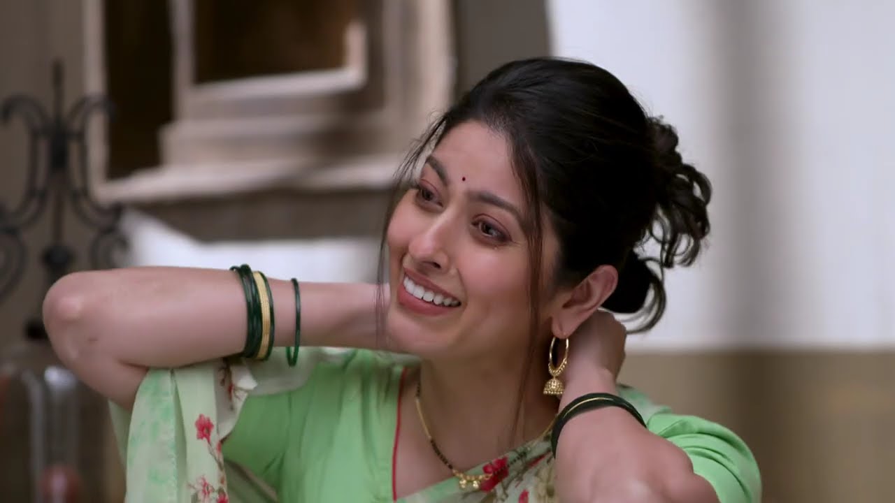 Tu Tevha Tashi - Ep 11 - Shilpa Tulaskar - Marathi Tv Serial - Zee5 Marathi Classics
