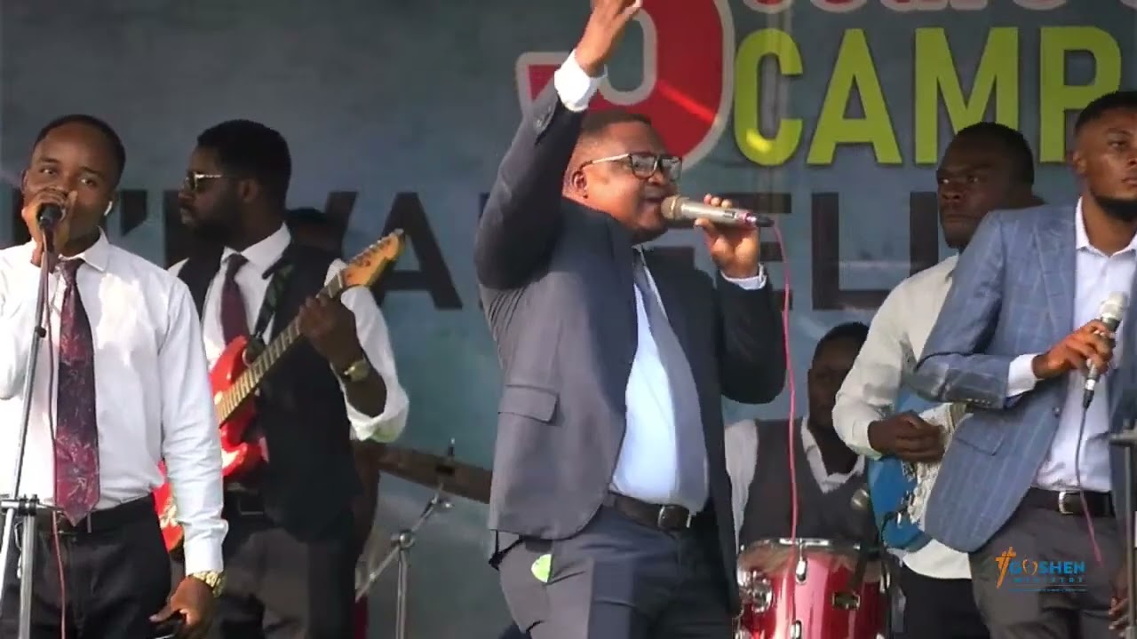 Elisée Kwete en concert grand Kasi