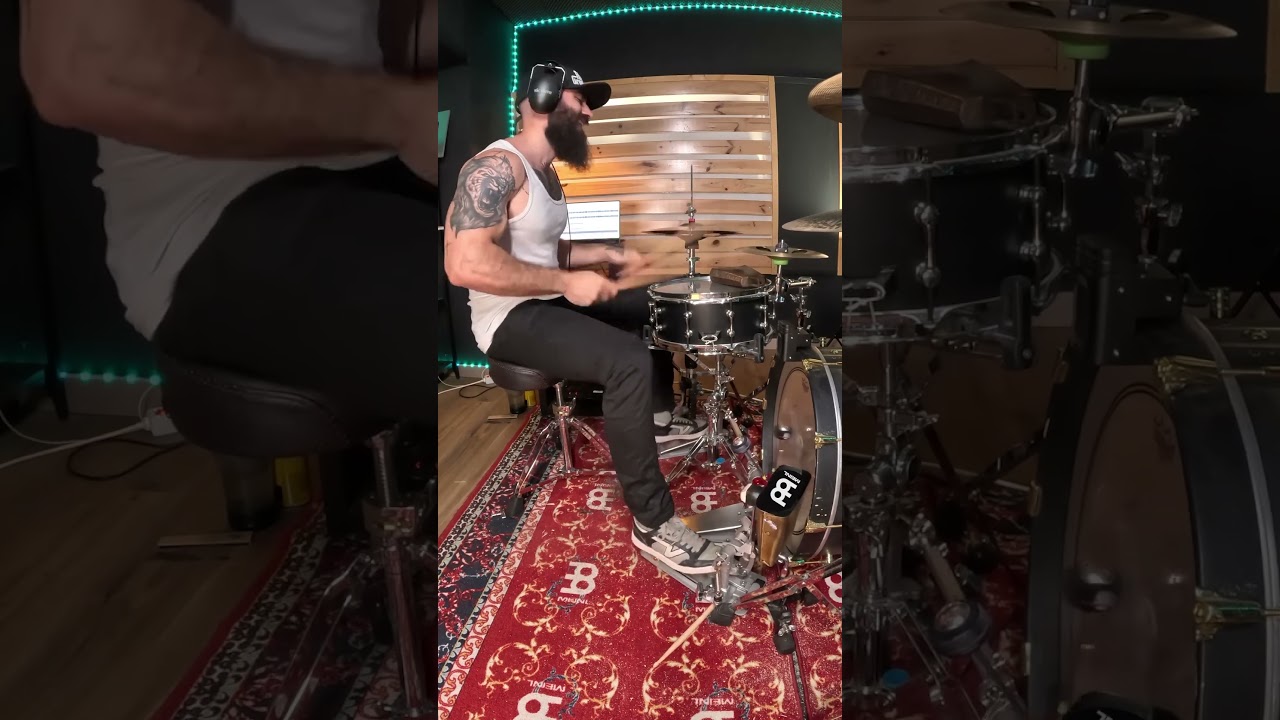 NO ONE CAN PLAY THIS GROOVE.