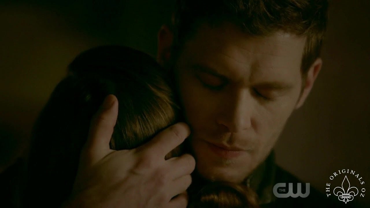The Originals 5x09 Klaus & Hope hug
