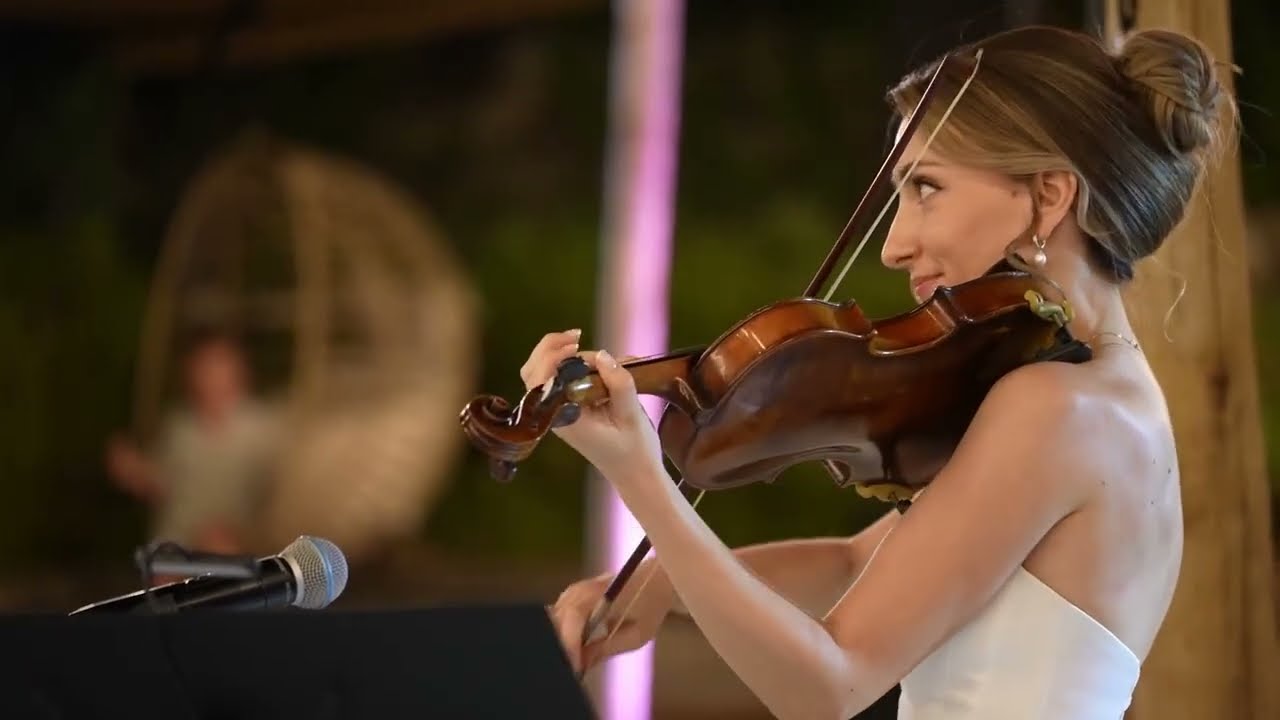 Concerto for 2 violins in A minor, 1st mov, Antonio Vivaldi 🎻 Nikol Kostadinova and Zlatina Roleva 