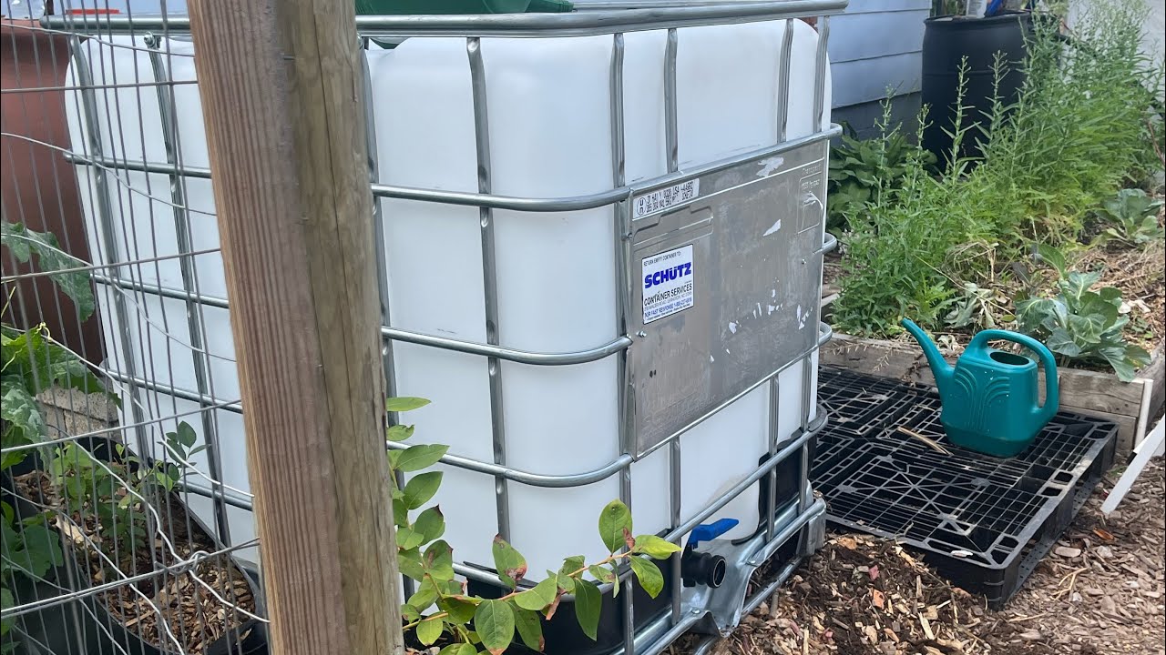 How I cleaned glue from an IBC to use as a rain storage tank.
