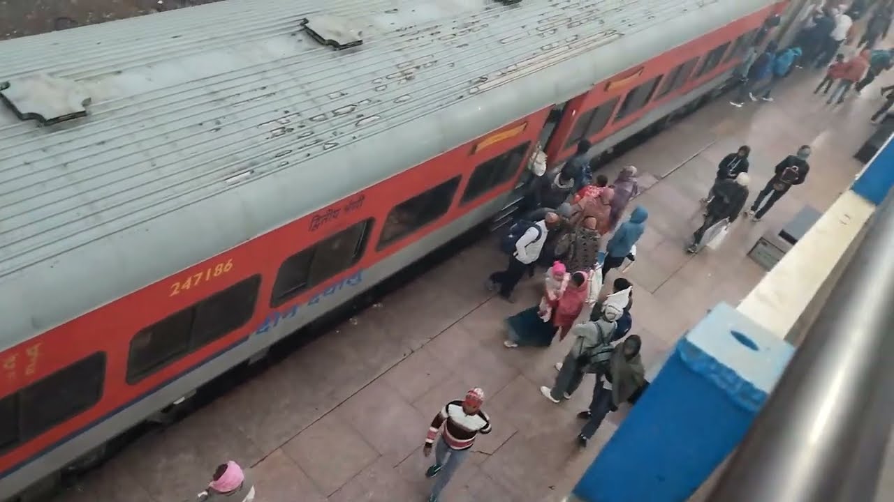 Hatiya Patna express #express #video #railway #train #Hatiya#patna