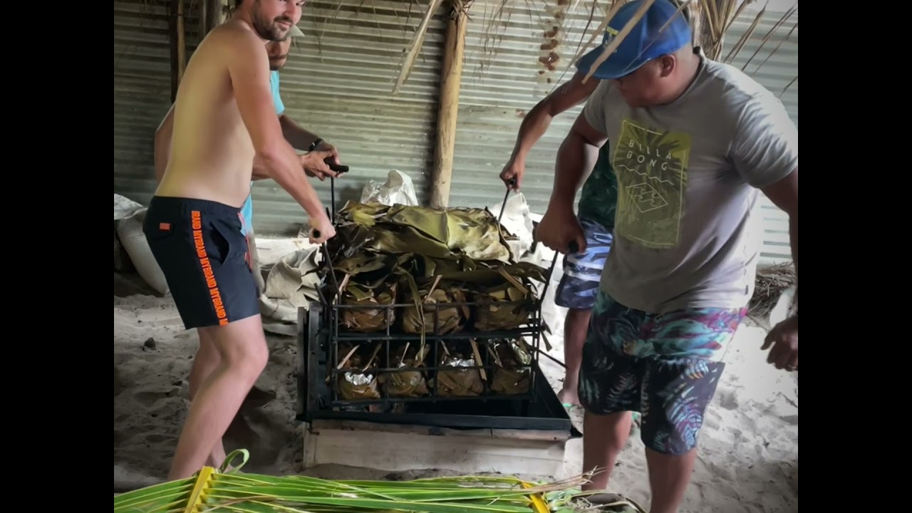 Maupiti - Archipel de la Société - Polynésie Française - Lagon, Raies Mantas et four Tahitien