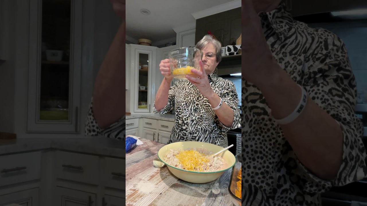 CHEESY DORITOS CHICKEN CASSEROLE by Mama Sue | Dinner idea for your family