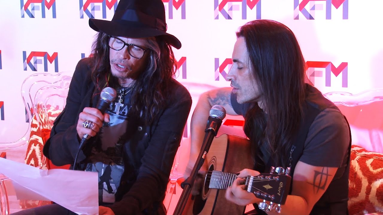 Steven Tyler & Nuno Bettencourt sing 
