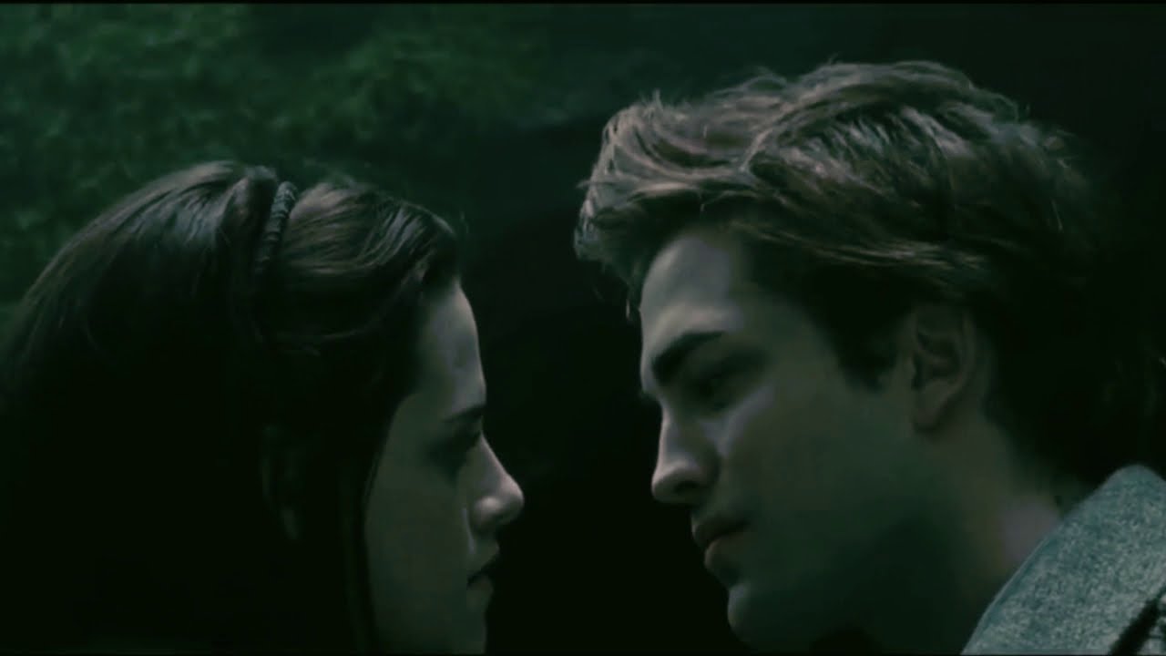 Twilight // Edward & Bella // The Lakes
