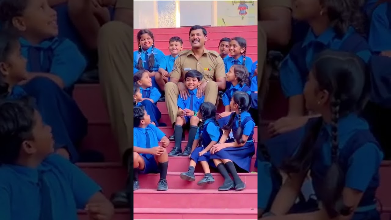 A click of Lirish and Kids with @actorvishalofficial in Laththi Charge shoot 🎥 #laththi #laati