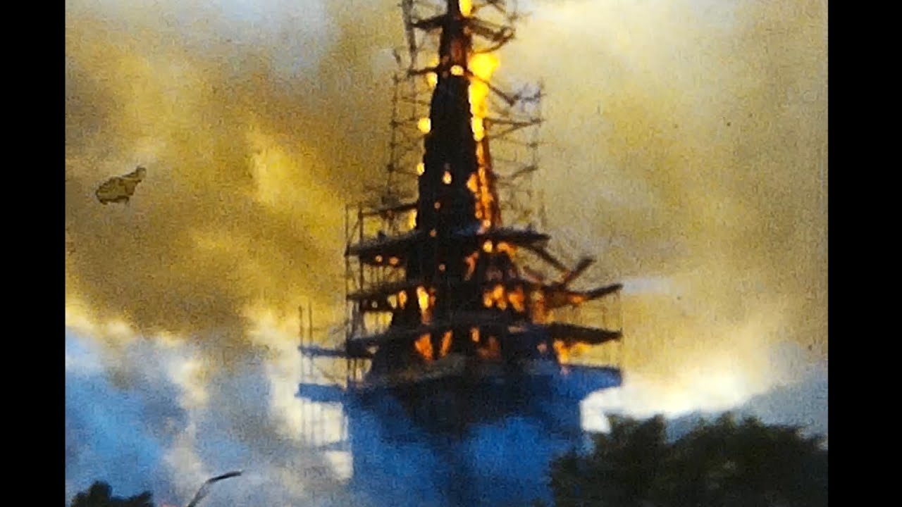 Kirchenbrand und Wiederaufbau, Heilig-Kreuz-Kirche Altenbeken 1970