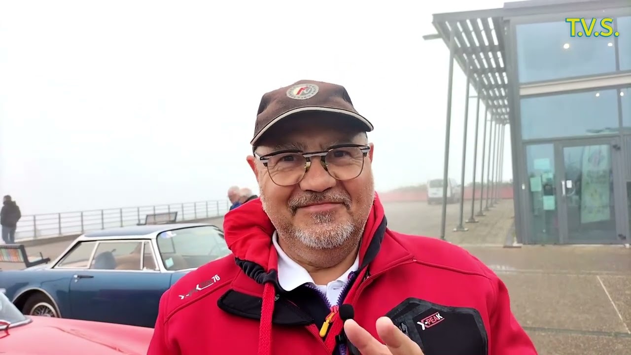 Rassemblement de voitures de luxe Facel Véga, le 7 mai 2023 au Tréport