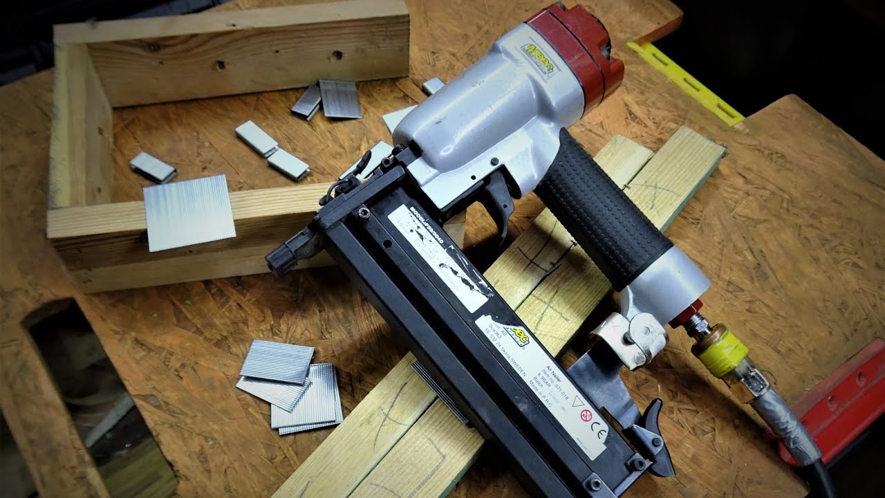 TEST!!! Sztyfciarka Meec tools - Gwożdziarko - Sztyfciarka - pistolet pneumatyczny