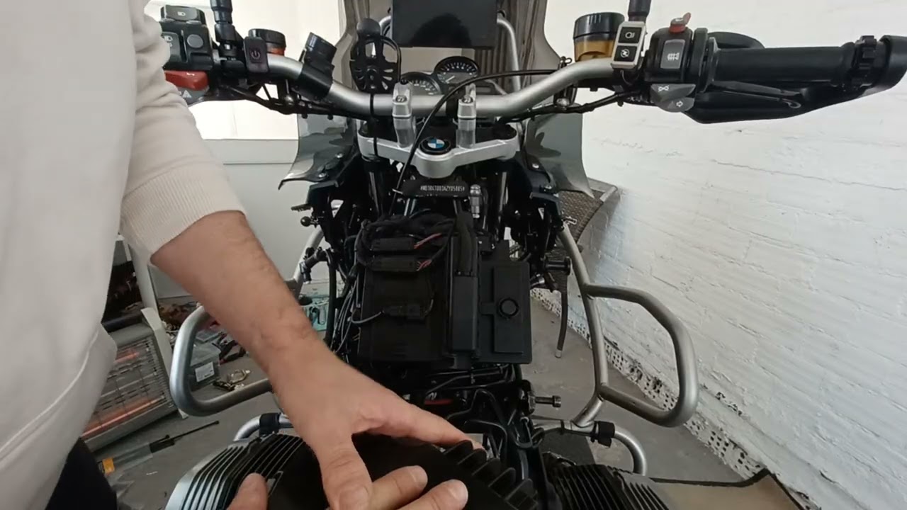 Part - 3-ZFE Τι κάνει GS - 1200/2010