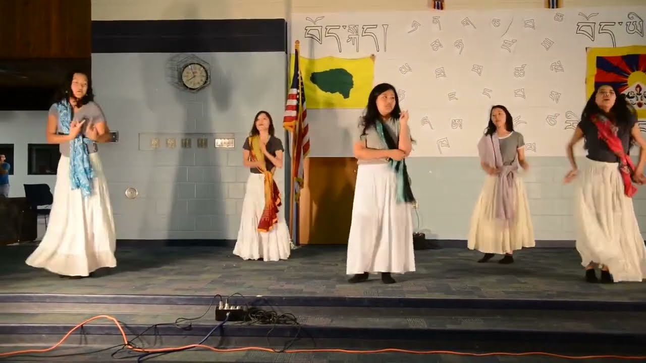 2016 Choli Ke Peche/Barso Re/Pinga/Dola Re