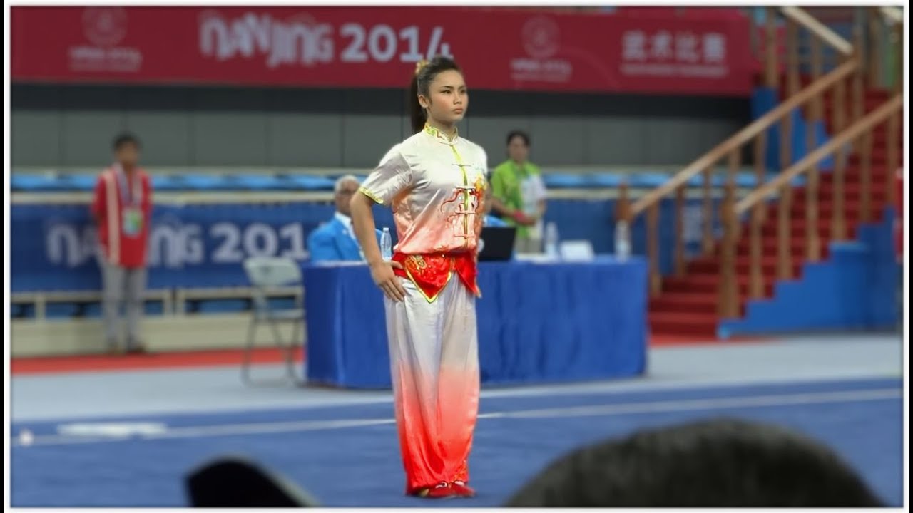 NANJING 2014 Wushu Tournament - Women Changquan MAS Loh Ying Ting 罗莹婷 9.56
