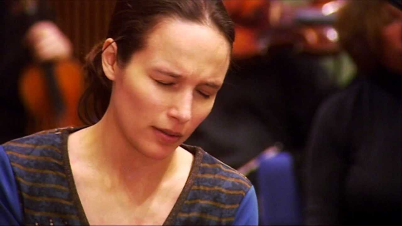 Helene Grimaud - The Empereor Concerto (Beethoven) french version