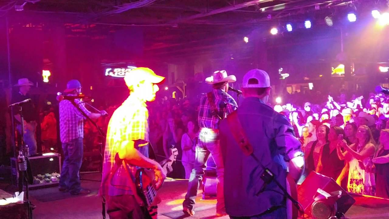 Cody Johnson Band - Me and My Kind