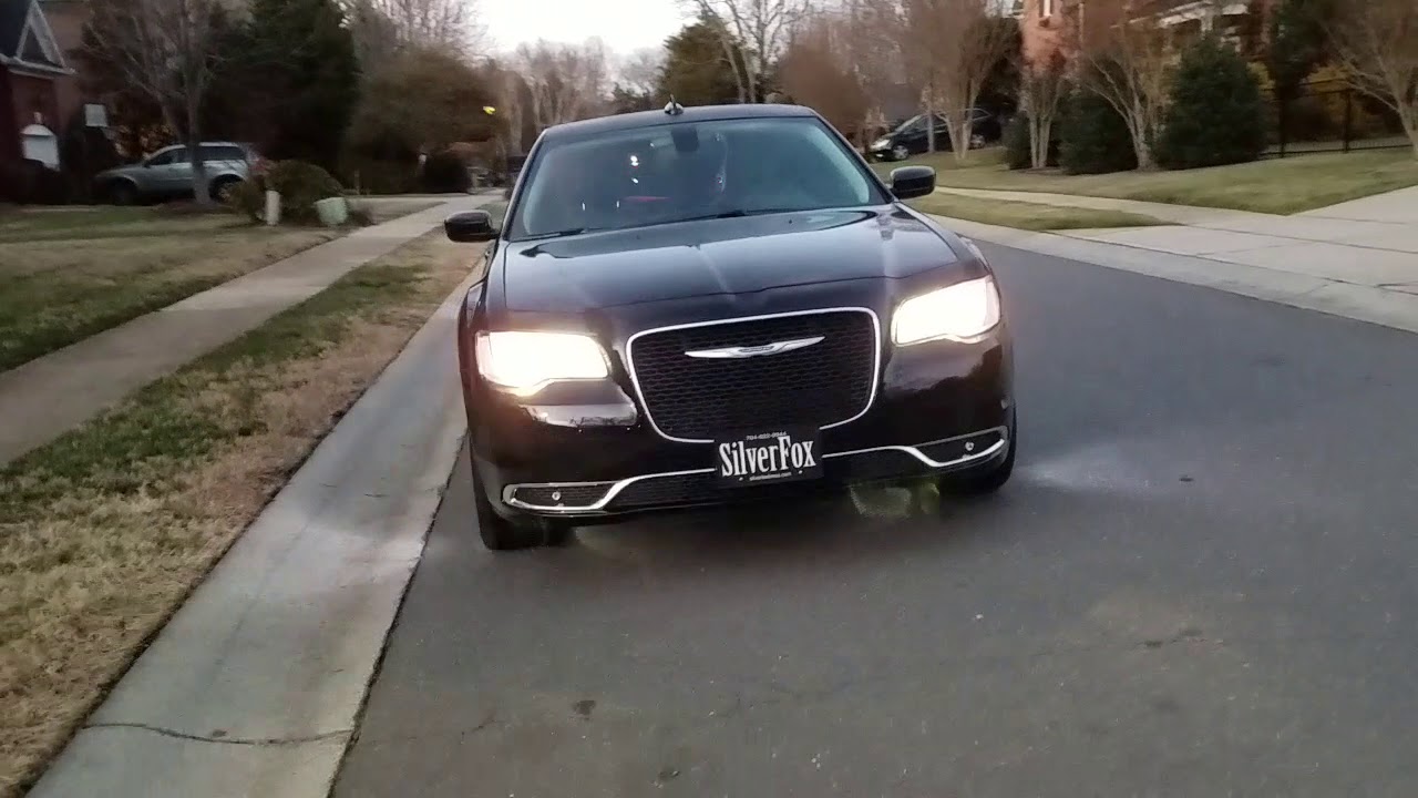 2017 Chrysler 300 10 passenger stretch limousine