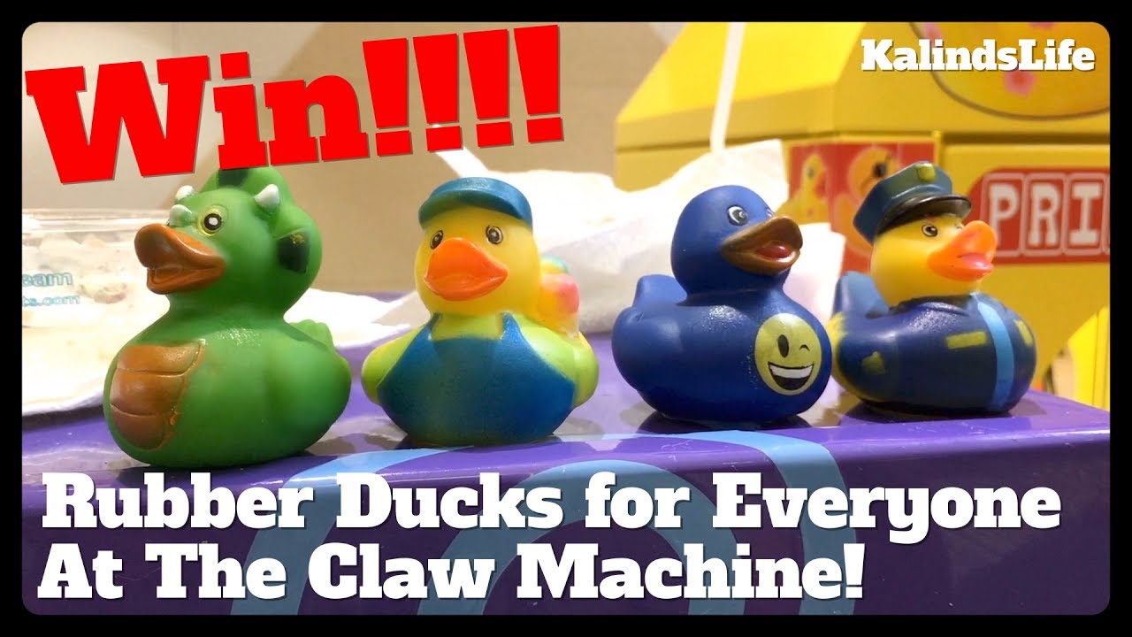 Backpack Shopping and Rubber Ducks for Everyone at the Claw Machine! Pluck a Duck!